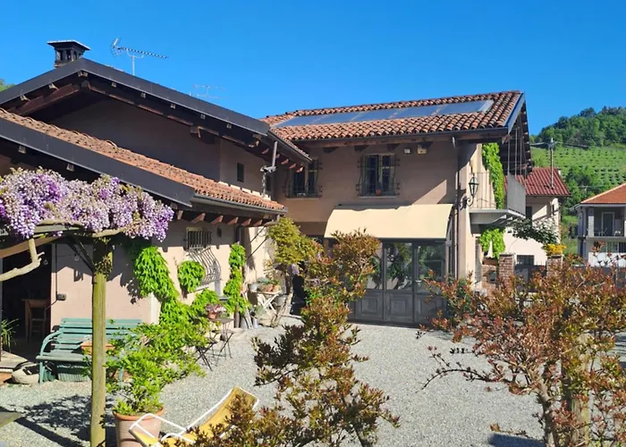 Il Giardino Di Fronte Lejlighed Saluzzo